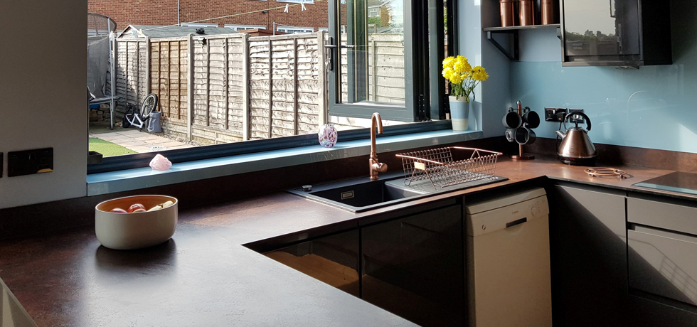 Wilsonart Zenith worktop in Roulle, installed in a residential kitchen. 